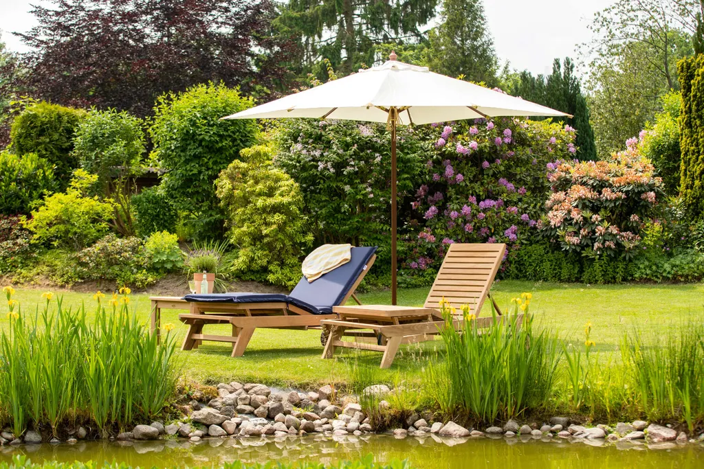 Kai Wiechmann Sonnenschirm Runder Balkonschirm Grün 300 Cm Als Hochwertiger Schattenspender Gartenschirm Aus Holz Mit Windauslass & UPF 50+ 8 Kai Wiechmann Sonnenschirm Runder Balkonschirm Grün 300 Cm Als Hochwertiger Schattenspender Gartenschirm Aus Holz Mit Windauslass & UPF 50+ – Bild 8