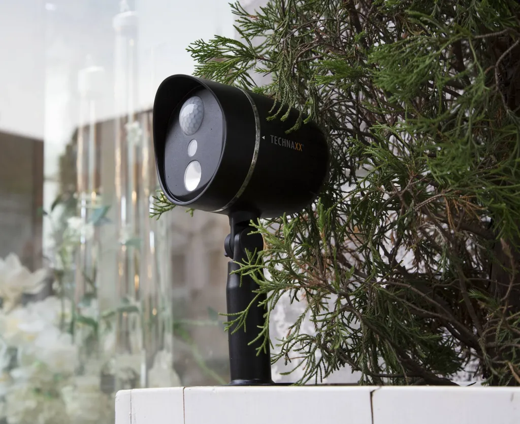 Technaxx Outdoor HD Kamera Mit TX-106 LED Lampe Schwarz 2 Technaxx Outdoor HD Kamera Mit TX-106 LED Lampe Schwarz – Bild 2