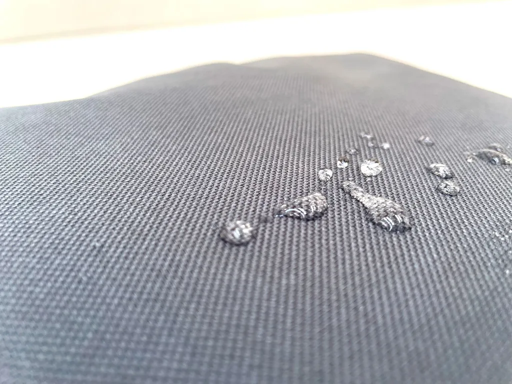 M&O Outdoor Hundebett Milo XL 100 X 75 Cm Wasserfest Und Waschbar 6 M&O Outdoor Hundebett Milo XL 100 X 75 Cm Wasserfest Und Waschbar – Bild 6