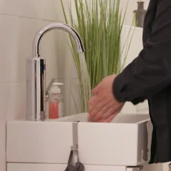 MediaShop Aquadon Smart Heater Multi Head | Wasserhahn Mit Integriertem Durchlauferhitzer | 2 Aufsätze | Digitale LED-Temperaturanzeige | Armatur | Boiler | Das Original Aus Dem TV -Garten- & Gewächshäuser Geschäft 350f5e15dfac00202f140246d8630d6b