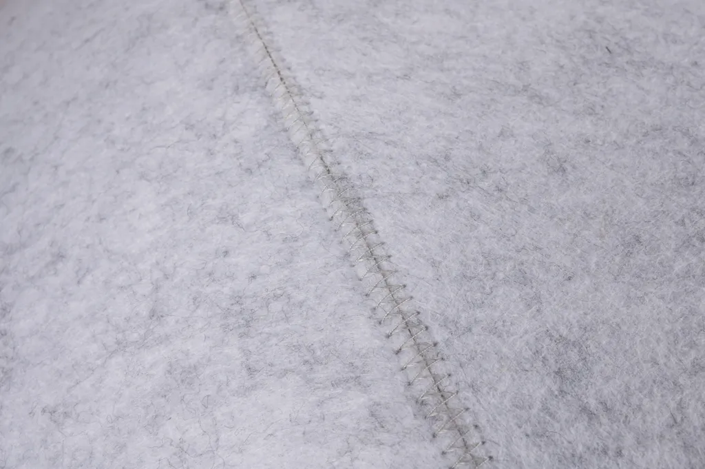 Maxxpro Katzenbett - Katzenspielzeug - Katzenhöhle - Multifunktional - Flexibel - Filz Und Plüsch - Grau 11 Maxxpro Katzenbett - Katzenspielzeug - Katzenhöhle - Multifunktional - Flexibel - Filz Und Plüsch - Grau – Bild 11