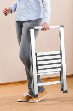 Wenko Alu-Design Klapptrittleiter 2-stufig Silber -Garten- & Gewächshäuser Geschäft 468603f30b38a4da5a5dc996253f938c 1