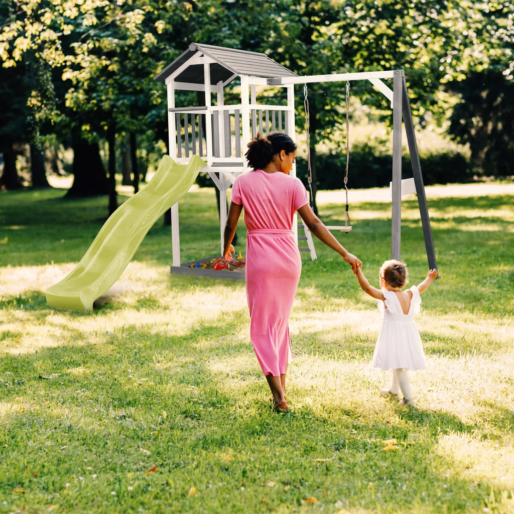 AXI Beach Tower Spielturm Aus Holz In Weiß & Grau | Spielhaus Für Kinder Mit Hellgrüner Rutsche, Schaukel Und Sandkasten | Stelzenhaus Für Den Garten 7 AXI Beach Tower Spielturm Aus Holz In Weiß & Grau | Spielhaus Für Kinder Mit Hellgrüner Rutsche, Schaukel Und Sandkasten | Stelzenhaus Für Den Garten – Bild 7