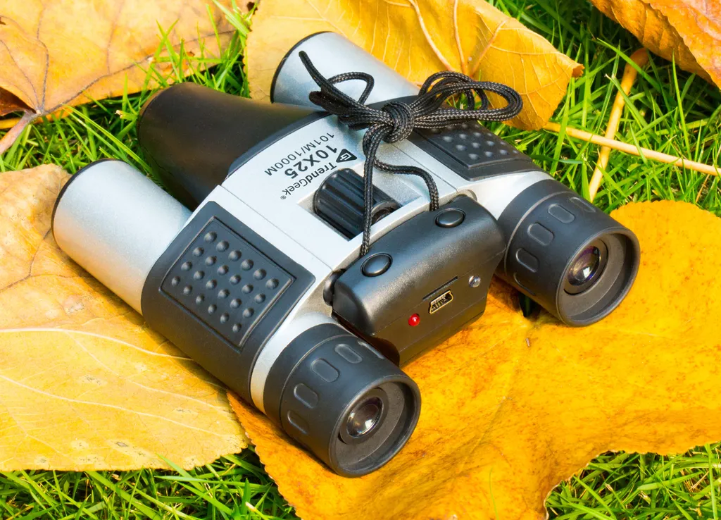 Technaxx TrendGeek Fernglas TG 125, Integrierte Kamera Mit 1,3 Megapixel Für Foto- Und Videoaufnahmen 3 Technaxx TrendGeek Fernglas TG 125, Integrierte Kamera Mit 1,3 Megapixel Für Foto- Und Videoaufnahmen – Bild 3