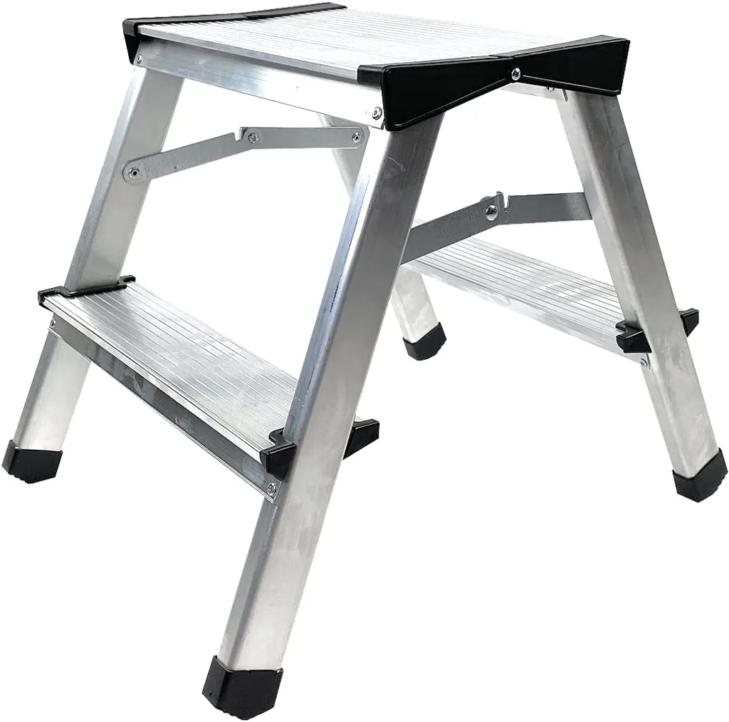 Fortena Trittleiter Mit 2 Stufen – Doppelseitige Profi-Leiter Aus Aluminium, Bis Zu 125 Kg Belastung 1 Fortena Trittleiter Mit 2 Stufen – Doppelseitige Profi-Leiter Aus Aluminium, Bis Zu 125 Kg Belastung