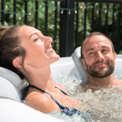 Bestway Whirlpool Lay-Z-Spa Miami | 4 Personen | 81 Massageluftdüsen | Automatisch Aufblasbar | 180x66 Cm | Schwarz/türkis | Abdeckung | Indoor Outdoor -Garten- & Gewächshäuser Geschäft 8b653f47e5f6821330af1845d7596464