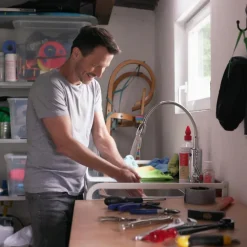 MediaShop Aquadon Smart Heater Multi Head | Wasserhahn Mit Integriertem Durchlauferhitzer | 2 Aufsätze | Digitale LED-Temperaturanzeige | Armatur | Boiler | Das Original Aus Dem TV -Garten- & Gewächshäuser Geschäft 8fadb2871543b7b353307f7d0db265eb