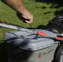 Ikra Benzinrasenmäher "Tonino-Lamborghini" PL 5316 TL (mit Radantrieb, Motorleistung 2,51 KW, Schnitthöhe: 25-90 Mm, Mähsystem: Fangen, Mulchen, Seitenauswurf Und Heckauswurf, Fangkorb: 70 L) 18 Ikra Benzinrasenmäher "Tonino-Lamborghini" PL 5316 TL (mit Radantrieb, Motorleistung 2,51 KW, Schnitthöhe: 25-90 Mm, Mähsystem: Fangen, Mulchen, Seitenauswurf Und Heckauswurf, Fangkorb: 70 L) -Garten- & Gewächshäuser Geschäft 9ce5f9f098fb84c888d96f20a8b2ef36