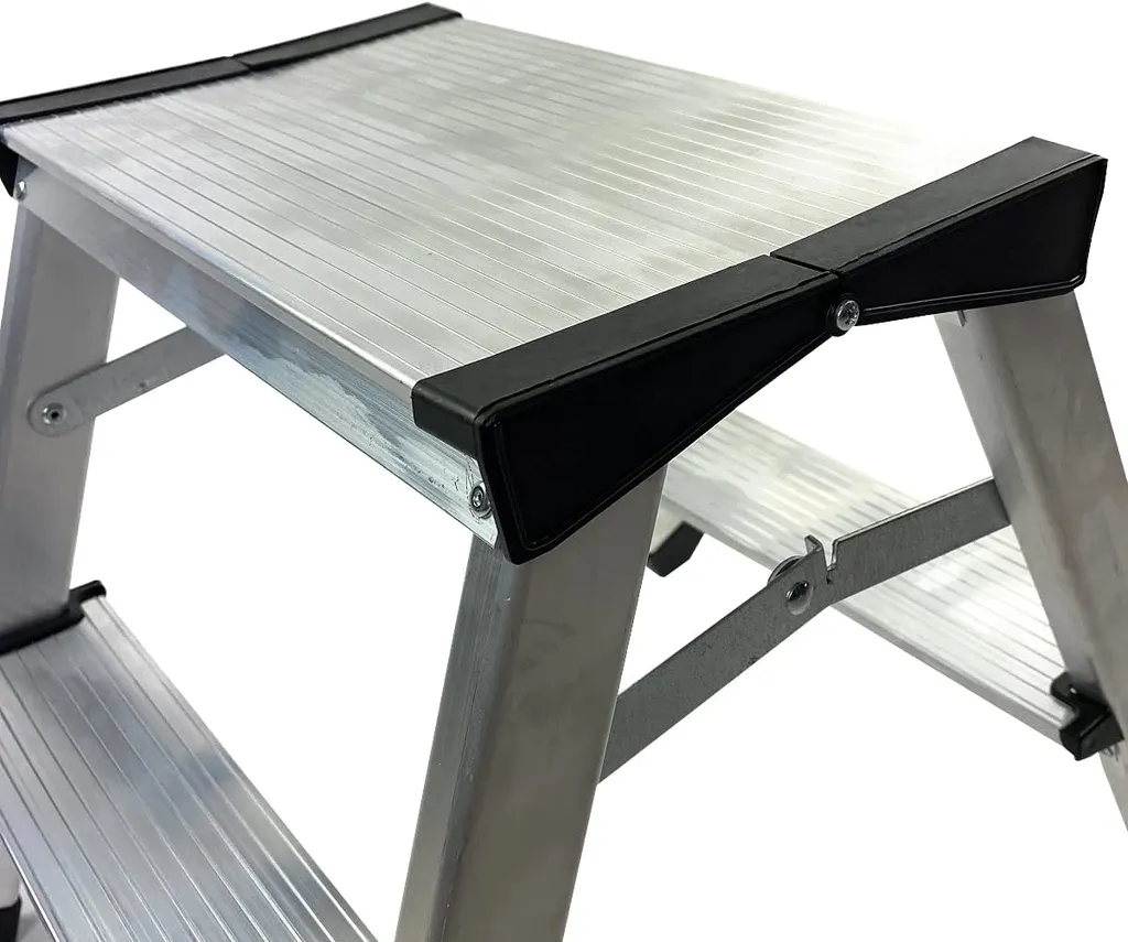 Fortena Trittleiter Mit 2 Stufen – Doppelseitige Profi-Leiter Aus Aluminium, Bis Zu 125 Kg Belastung 3 Fortena Trittleiter Mit 2 Stufen – Doppelseitige Profi-Leiter Aus Aluminium, Bis Zu 125 Kg Belastung – Bild 3