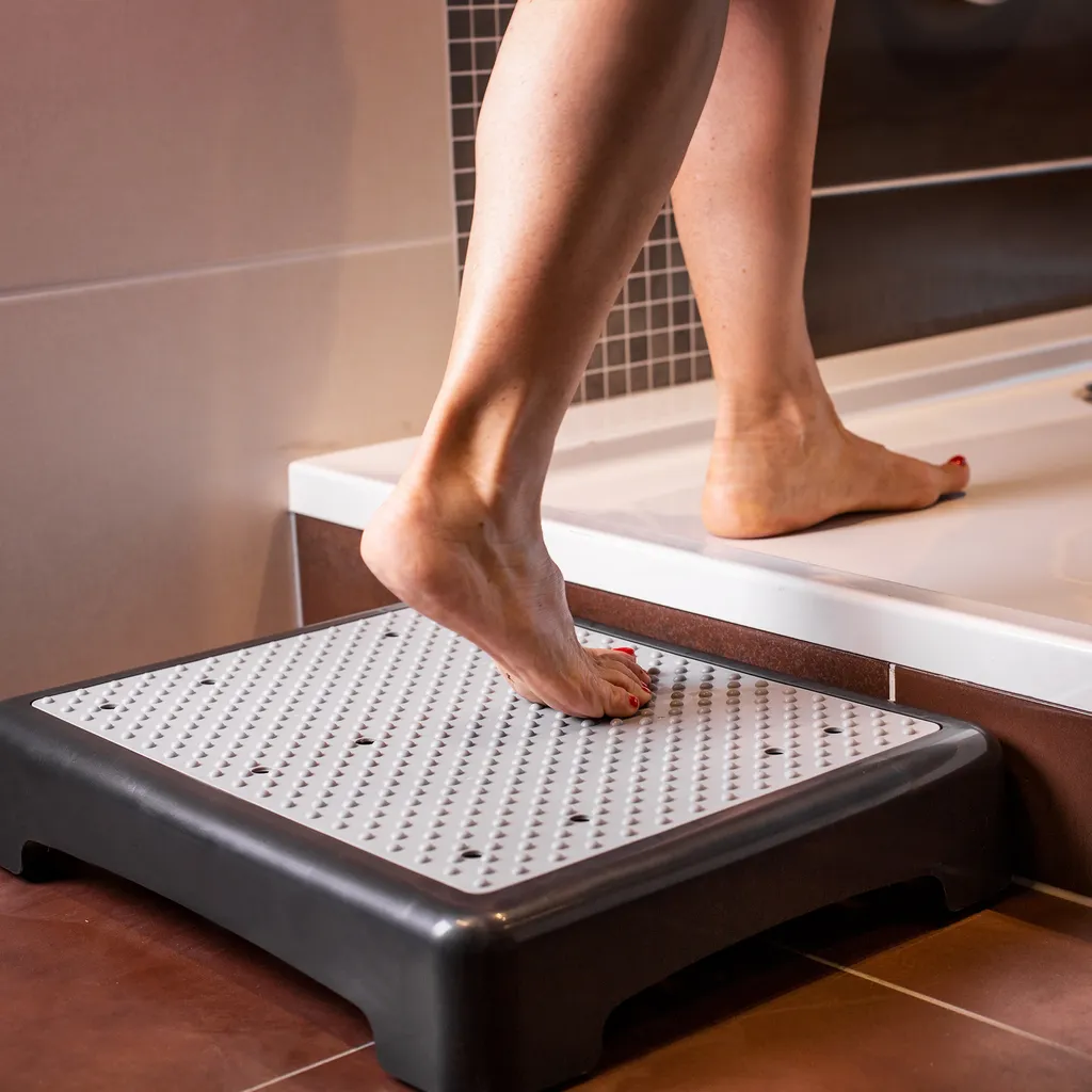 UPP Trittstufe Tritt Hocker Einstiegshilfe Indoor & Outdoor 200 Kg Belastbarkeit 4 UPP Trittstufe Tritt Hocker Einstiegshilfe Indoor & Outdoor 200 Kg Belastbarkeit – Bild 4