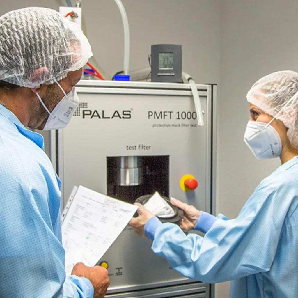 Univent Medical GmbH Atemious X5 Komfort Vlies FFP2 Atemschutzmaske Germany Mit Deutschem Zertifikat CE0757, Menge:10 Stck, Verpackung:einzeln Verpackt 8 Univent Medical GmbH Atemious X5 Komfort Vlies FFP2 Atemschutzmaske Germany Mit Deutschem Zertifikat CE0757, Menge:10 Stck, Verpackung:einzeln Verpackt – Bild 8