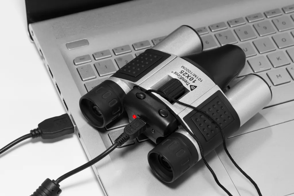 Technaxx TrendGeek Fernglas TG 125, Integrierte Kamera Mit 1,3 Megapixel Für Foto- Und Videoaufnahmen 4 Technaxx TrendGeek Fernglas TG 125, Integrierte Kamera Mit 1,3 Megapixel Für Foto- Und Videoaufnahmen – Bild 4