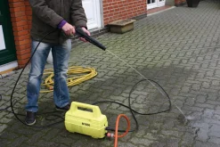 Westfalia Wasserhahn Adapter "Aqualigator", Klemmbar