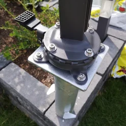 EINFEBEN Universal Bodenplatte Metall Sonnenschirmstaender Fuer Sonnenschirm Ampelschirm Kurbelschirm Bodentraeger Bodenanker Einfache Montage 16 X 16 Cm -Garten- & Gewächshäuser Geschäft b60f5462e67ec54cdaea6df778879aad