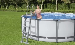 Bestway Flowclear 4-stufige Sicherheitsleiter 132 Cm -Garten- & Gewächshäuser Geschäft c59a35000b8ec401a0f1dcdde60a9b8c