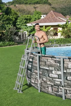 Bestway Flowclear 4-stufige Sicherheitsleiter 132 Cm -Garten- & Gewächshäuser Geschäft cec19b8e815f4ec0f2af36a81b717389