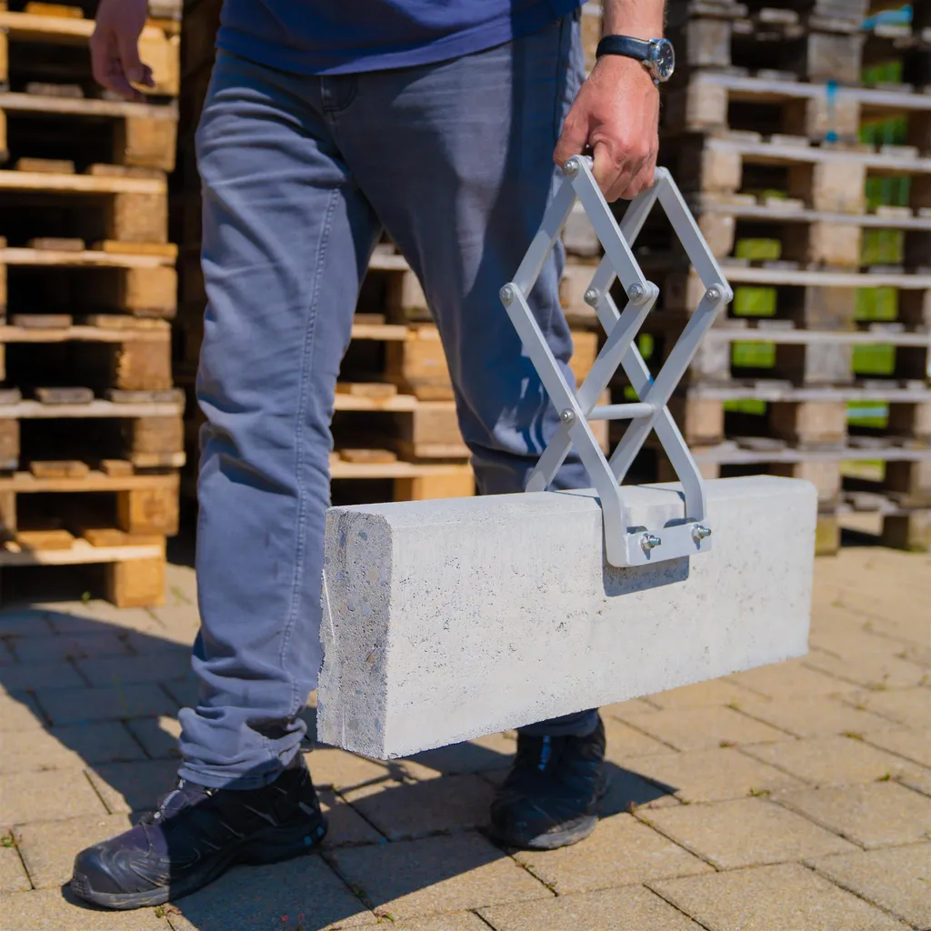 Volkswald ALU-Bordsteinzange Stabile, Robuste, Extra Leichte Ausführung 0-12 Cm Spannweite 80 KG Tragkraft Bordsteintsräger Steinzange Steinträger Versetzzange Alu Pflastersteinzange Tragezange Pflasterträger 3 Volkswald ALU-Bordsteinzange Stabile, Robuste, Extra Leichte Ausführung 0-12 Cm Spannweite 80 KG Tragkraft Bordsteintsräger Steinzange Steinträger Versetzzange Alu Pflastersteinzange Tragezange Pflasterträger – Bild 3