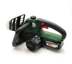 Bosch 18V Akku Kettensäge UniversalChain18 | 1x Akku 2.5Ah -Garten- & Gewächshäuser Geschäft ef5b58cf6f3c55f6b9811c4670f35692
