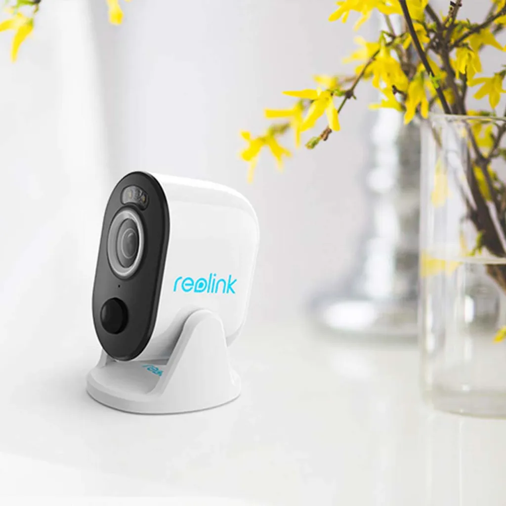 Reolink Argus 3 Plus Akkubetriebene 4 MP WLAN-Überwachungskamera Mit Flutlicht, Inkl. 64 GB Mikro-SD-Karte 7 Reolink Argus 3 Plus Akkubetriebene 4 MP WLAN-Überwachungskamera Mit Flutlicht, Inkl. 64 GB Mikro-SD-Karte – Bild 7