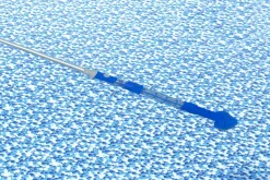 Bestway® Flowclear™ Akkubetriebener Poolsauger AquaSurge™ -Garten- & Gewächshäuser Geschäft f0de27bb948f60c263c55d223473cff9