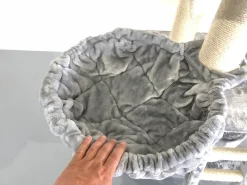 RHRQuality Liegemulde De Luxe Hell Grau Für Kratzbaum 45 CmØ Ist Getested Auf Tragkraft Bis 20KG. Neu 2020 Model. Kombination Zwischen Kissen Und Hängematte. Sehr Kuscheliger Liegeplatz. Ersatzteil -Garten- & Gewächshäuser Geschäft f5e7254489d278ef34f27f40591ebddc